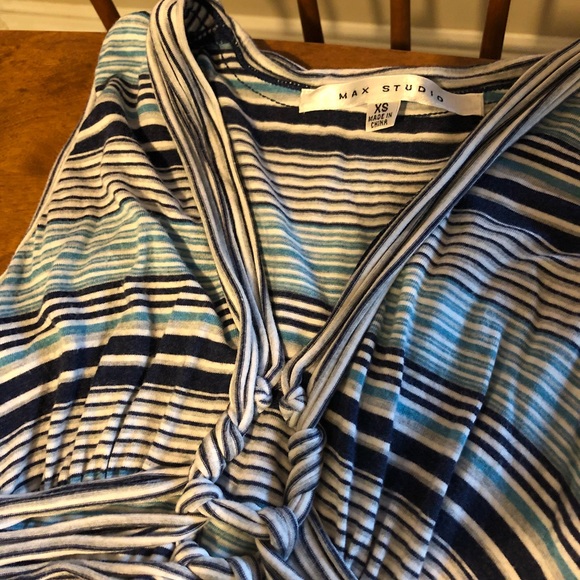 Summer dress - Picture 2 of 3